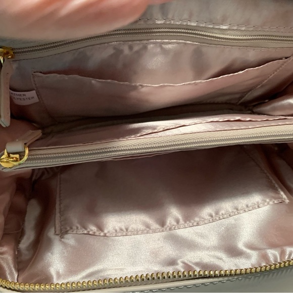 Joy & Iman RFID Crossbody Bag - Picture 11 of 16